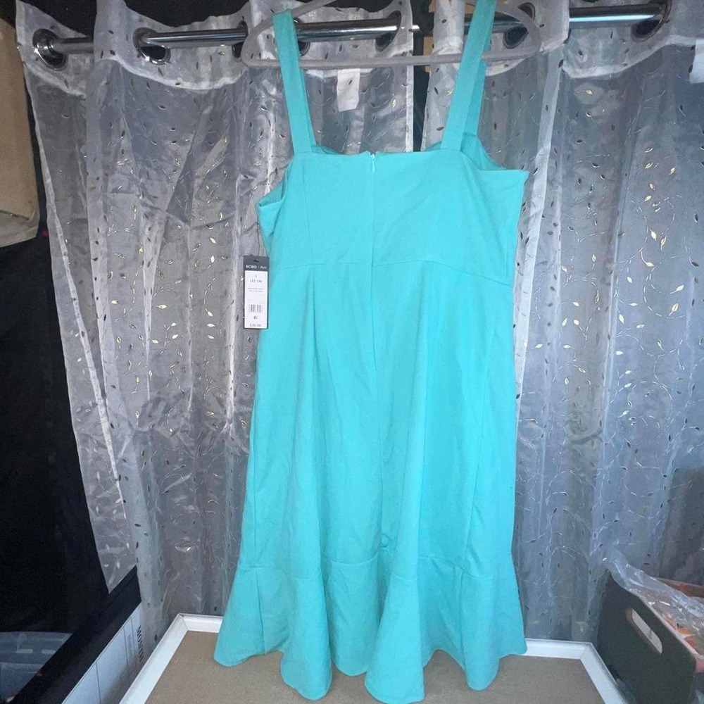BCBG Paris Turquoise Blue Ruffled Hem Summer Dress Womens Large NWT - Picture 3 of 3